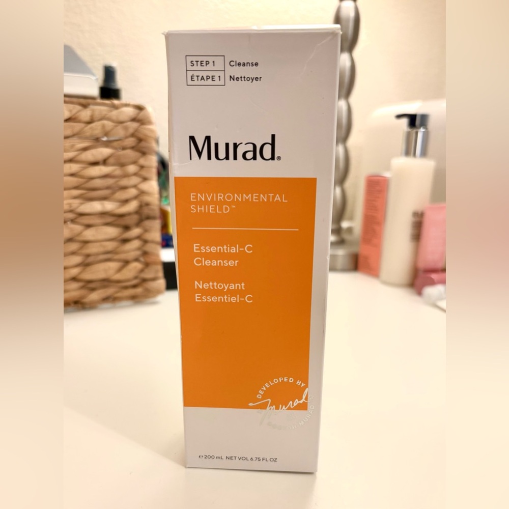 Murad Essential-C Cleanser